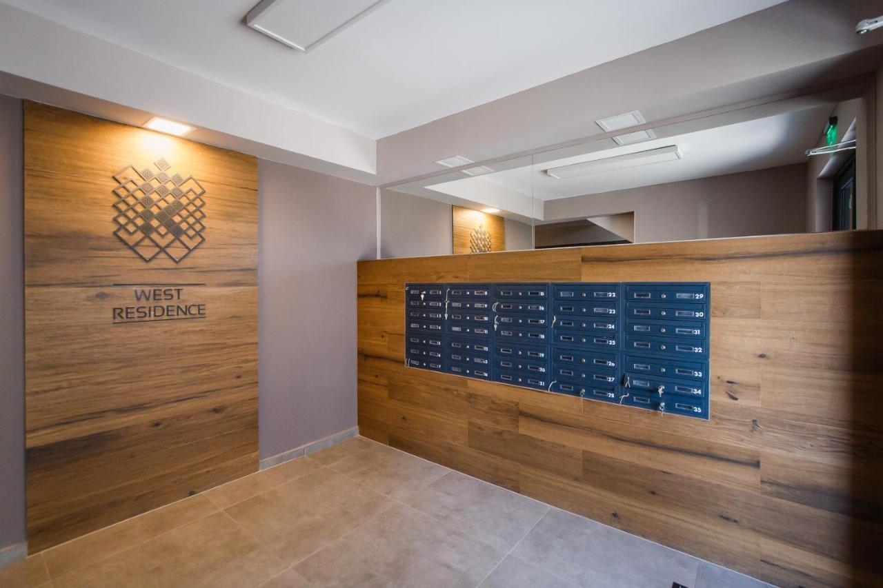 Lovely Home At West Residence 오라데아 외부 사진